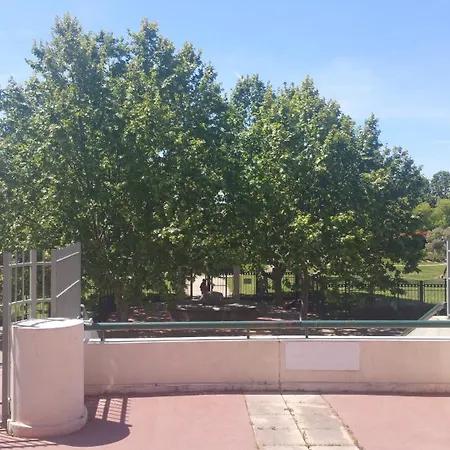 Domaine Flore Voilier Жуан-ле-Пен